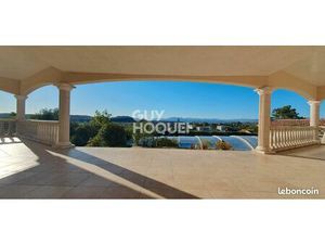 Villa 7 pièces 220 m²