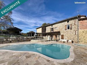 Propriété 6 pièces 125 m²