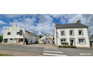 Maison d'habitation ancien commerce et hangar