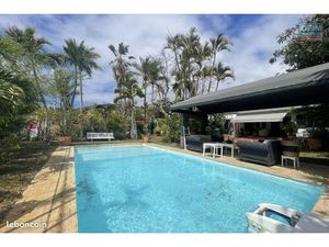 Propriété 4 pièces 171 m²