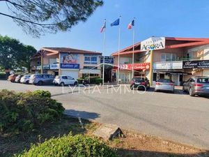 Local commercial 49 m² Callian