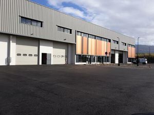 LOCAL D'ACTIVITE 789 m² zone NORD