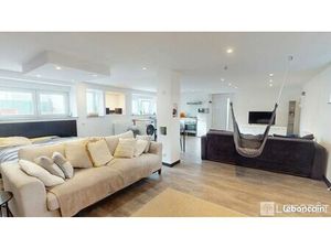 Studio 1 pièce 52 m²