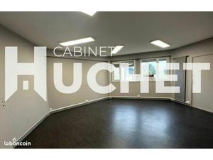 Fonds de commerce bureaux 821 m²