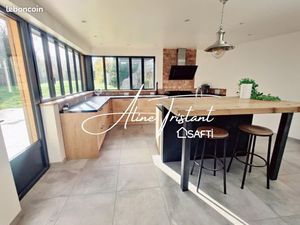 Maison 6 pièces 161 m²