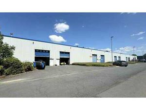 Entrepôt avec bureaux à Kontich