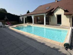 Maison 6 pièces +sous-sol