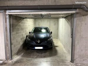 Grand garage sécurisé sur Pessicart