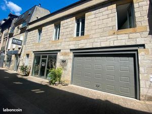 Local hyper centre aux normes PMR