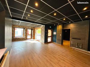 LOCAL COMMERCIAL ou BUREAU à JOUGNE 50m2