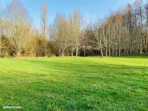 Terrain 750 m² Loupes