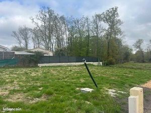 Terrain 650 m² Madirac