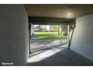 Garage à louer