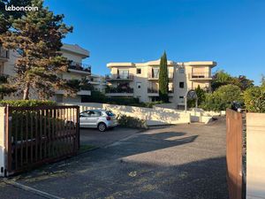 Place de Parking centre ville Bordeaux Caudéran