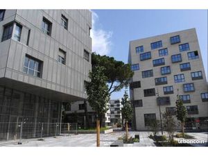 Place sous sol gare Saint Jean