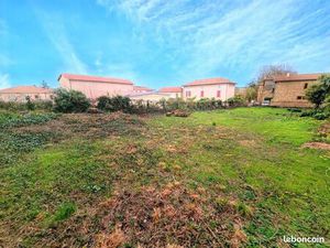 Terrain 450 m² Agnin