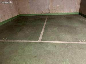 1 place de parking large en sous-sol (possible 2)