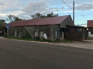 Emplacement pour camping car  caravane  bateau