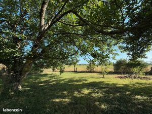 Terrain 684 m² Monts