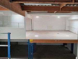 Local stockage/ activité 250m²