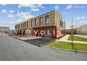 Local d'activité 418 m²