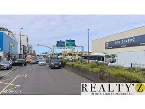 Commerce 500 m²