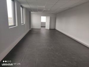 Bureau Indépendant + Zone de stockage - ESCALQUENS