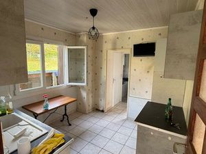 Maison à rénover avec grand terrain