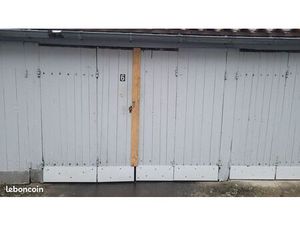 Garage / Box stockage / Garde meubles à louer