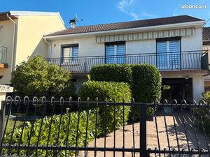 Charmante maison 5 pièces mitoyenne