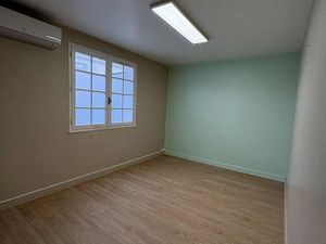 Cabinet partagé bureau professionnel