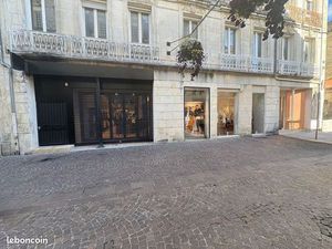 Locaux professionnels hyper centre Cognac