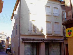 Immeuble à fort potentiel  centre ville  toute commodité à proximité