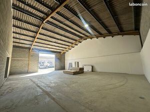 Local 368 m² Biguglia