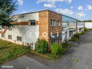 Local d'activité 352 m²