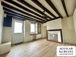 MAISON DE VILLE A LA CHAPELLE-SAINT-URSIN