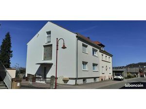 Immeuble calme 3 appartements à GROSBLIE