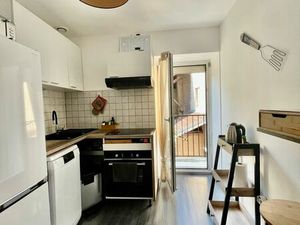 Appartement T2 rénové  centre ville Montalieu