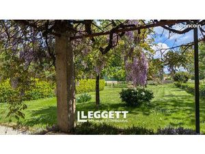 Maison 11 pièces 285 m²