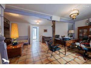 Immeuble 153 m² Egletons