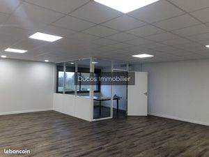 Bureaux 90 m² Sainte-Bazeille