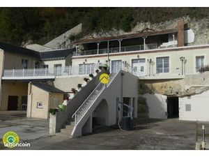 Maison 8 pièces 220 m²