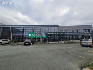 Local 6000 m² Saint-Barthélemy-d'Anjou