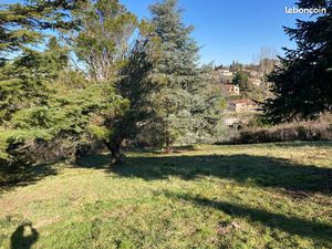 Terrain viabilisé à Lacroix-Falgarde