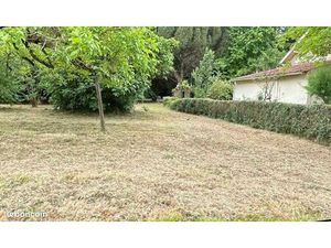 Tesson - Beau terrain à bâtir