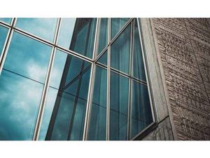 Mme. Caroline Lommez