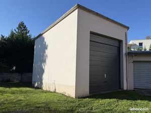 Parking/box 60 m² Vichy