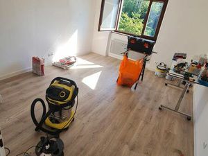 Loue F2 refait à neuf