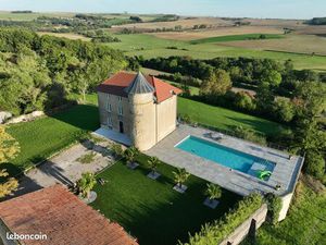 Propriété 7 pièces 270 m²