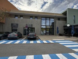 Local commercial 130 m²